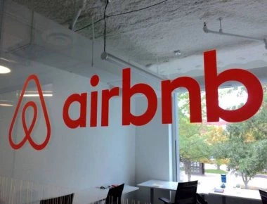 Airbnb: Ποιοι απειλούνται με πρόστιμο 5.000 ευρώ - Τι πρέπει να προσέχουν οι ιδιοκτήτες
